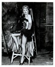 Disfraz de Barbara Stanwyck Sexy Showgirl Red de Pesca Medias Original Estampada Foto segunda mano  Embacar hacia Argentina