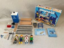Playmobil 3833 - Builder/decorator with scaffolding and extra 9844 set. for sale  Shipping to South Africa