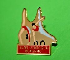 Pin lapel pins d'occasion  Lille-