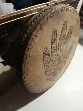 Usado, Pequeño tambor de mano ceremonial chamánico americano de doble cara arte quemado piel de cabra segunda mano  Embacar hacia Argentina