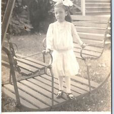 c1910 Trufant, Mich. Little Girl RPPC Linda Joven Dama Silla Swing Foto MI A173 segunda mano  Embacar hacia Argentina