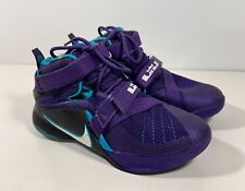 Zapatos Nike Air LeBron James Soldier 9 IX Charolette púrpura 776471-501 jóvenes 5,5 años segunda mano  Embacar hacia Mexico