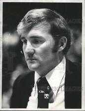 1974 Press Photo Rich Ludka, trener ładowarek, licealna drużyna koszykówki na sprzedaż  Wysyłka do Poland