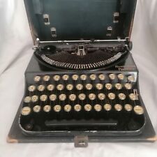 Remington portable typewriter usato  Italia