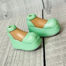 Sandalias de repuesto BRATZ Flaunt It Yasmin verde azulado plataforma tacones de cuña zapatos segunda mano  Embacar hacia Argentina