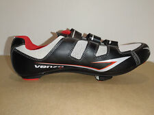 Zapatos de ciclismo Venzo MX para hombre talla 12 negros gris rojo con tacos segunda mano  Embacar hacia Argentina