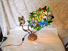 LINDO abajur de mesa estilo Tiffany vitral borboleta e flores 16" ~ comprar usado  Enviando para Brazil