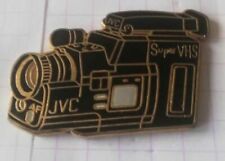 Pin's  - Camescope JVC Super VHS d'occasion  Morlaix