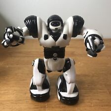 Robot WowWee Robosapien sin control remoto negro blanco original genial robot de colección segunda mano  Embacar hacia Argentina