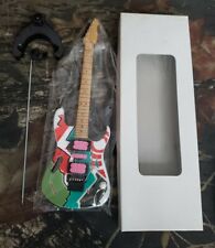 Modelo miniatura réplica guitarra Steve Vai Ibanez gema com suporte comprar usado  Enviando para Brazil