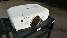 Proyector Panasonic PT-EW730ZU con lente ET-ELS20 (1,7-2,8) - 7500 lúmenes - 920h segunda mano  Embacar hacia Argentina