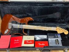 Dedaño de arce Fender American Special Stratocaster nogal con estuche rígido, usado segunda mano  Embacar hacia Argentina