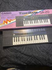Teclado de colección CASIO SA-20 100 banco de tonos de sonido 32 teclas sintetizador funciona segunda mano  Embacar hacia Argentina