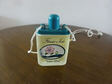 Miniature parfum. oréal. d'occasion  Thorigné-Fouillard