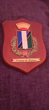 Grande crest comune usato  Italia