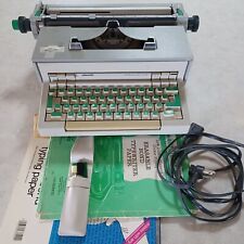 Máquina de escribir eléctrica Olivetti PRAXIS 48 ELITE de colección década de 1960 con cable necesita reparación segunda mano  Embacar hacia Argentina