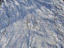 Lace tablecloth with d'occasion  Expédié en Belgium