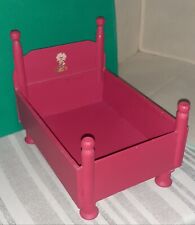 Usado, PASTEL CORTO DE FRESA cama de madera hecha a mano rosa 4 pósters + muebles de muñeca de escritorio segunda mano  Embacar hacia Argentina