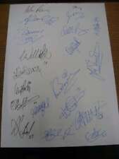Folha assinada 16/12/2006 Brentford - A4, autografada por aproximadamente 20 jogadores/funcionários F comprar usado  Enviando para Brazil