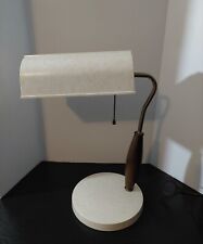 Lámpara de escritorio para banquero de colección MCM almendras melamina latón madera funciona probada. segunda mano  Embacar hacia Argentina