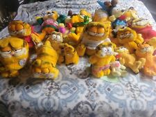 Usado, Lote de 18 figuras de juguete de peluche de animales de peluche de peluche de Garfield el gato Odie segunda mano  Embacar hacia Mexico