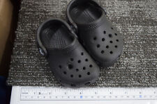 Zapatos sin cordones negros para bebé Crocs talla 4c segunda mano  Embacar hacia Argentina