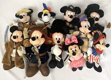Disney World Mickey Mouse Peluche Lote de 10 Piratas Bandera EE. UU. Indiana Jones Minnie segunda mano  Embacar hacia Argentina