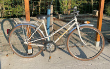 Vélo blanc pratique d'occasion  Bourg-en-Bresse