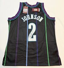 Usado, Camiseta Charlotte Hornets Larry Johnson autógrafo Mitchell & Ness certificado de autenticidade fanáticos comprar usado  Enviando para Brazil