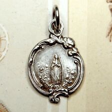 Santa Virgen María. Rococó. Colgante religioso antiguo. Medalla de plata francesa. segunda mano  Embacar hacia Argentina