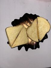 Sándwiches de queso a la parrilla exhibición de pan falso comida utilería sobre plato de metal, usado segunda mano  Embacar hacia Argentina