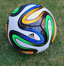Bola de futebol Adidas Brazuca oficial Copa do Mundo FIFA 2014 tamanho 5 comprar usado  Enviando para Brazil