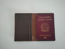 Porta passaporto custodia usato  Santa Croce Del Sannio