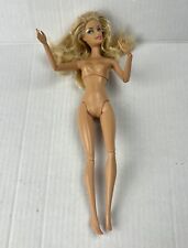 Corpo de umbigo articulado nude Barbie 2009 olhos azuis loiros usado comprar usado  Enviando para Brazil