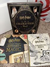 Lote Harry Potter The Character Vault capa dura história da magia e livro de colorir, usado comprar usado  Enviando para Brazil