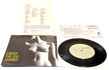 SWEEP THE LEG JOHNNY -Novo Buffalo (1996, Vinil, 7", Single) Divot – DVT006 comprar usado  Enviando para Brazil