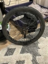 Neumático y rueda/llanta de bicicleta de 20 pulgadas segunda mano  Embacar hacia Argentina