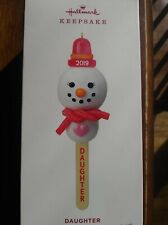 Adorno de recuerdo de Navidad Hallmark Daughter Snowman Cake Pop 2019 segunda mano  Embacar hacia Argentina