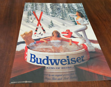 Póster de cerveza Budweiser 1989 de colección chicas sexys en bañera de hidromasaje y esquí 20 x 28 segunda mano  Embacar hacia Argentina