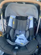 Asiento de coche y cochecito para bebé Doona - sabueso gris segunda mano  Embacar hacia Argentina