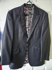William hunt suit for sale  SUNBURY-ON-THAMES