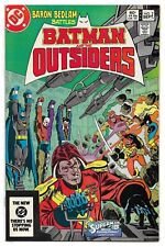 Batman and The Outsiders #2 : VF/NM : "Markovia's Last Stand!" usato  Spedire a Italy