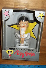 Betty Boop Mini Colecionável - Pose de Ventilação Marilyn Monroe - 2002 Novo Na Caixa..............a comprar usado  Enviando para Brazil