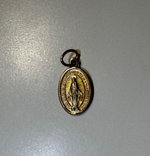Médaillon pendentif religieux d'occasion  Expédié en Belgium