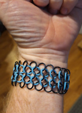 Brazalete de cota de malla/goma que brilla en la oscuridad segunda mano  Embacar hacia Argentina