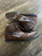 Botas de Senderismo Nike ACG Caldera para Hombre Talla 11.5 Vintage de Cuero Marrón Púrpura, usado segunda mano  Embacar hacia Argentina