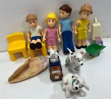 Accesorios para casa de muñecas Little Tikes vintage familiares muñecas, perros y casa de muñecas, usado segunda mano  Embacar hacia Argentina