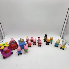 Lote de figuras de juguete Peppa Pig Jazwares, helicóptero, autos, muchos personajes paquete grande segunda mano  Embacar hacia Argentina