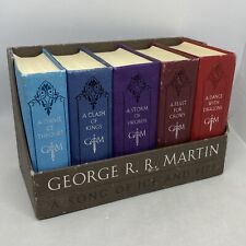 Game of Thrones As Crônicas de Gelo e Fogo Conjunto Caixa de Pano de Couro 1-5 George R.R. GOT comprar usado  Enviando para Brazil