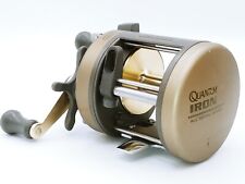 Carretel de pesca Quantum Iron IR320 lança isca clicador peixe-gato muskie lúcio robalo comprar usado  Enviando para Brazil
